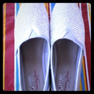 Skechers slip on shoes